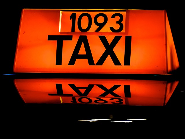 taxi taksówki